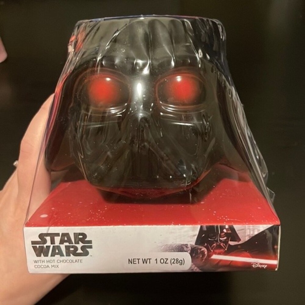 Star Wars  Mug Darth Vader Disney with Hot Chocolate Cocoa Mix